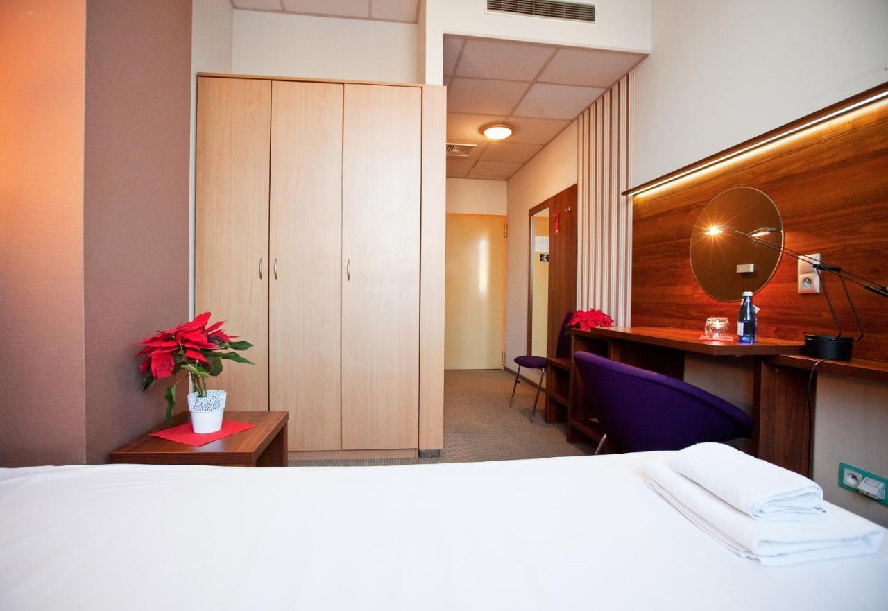 Hotel Aspel 크라쿠프 외부 사진