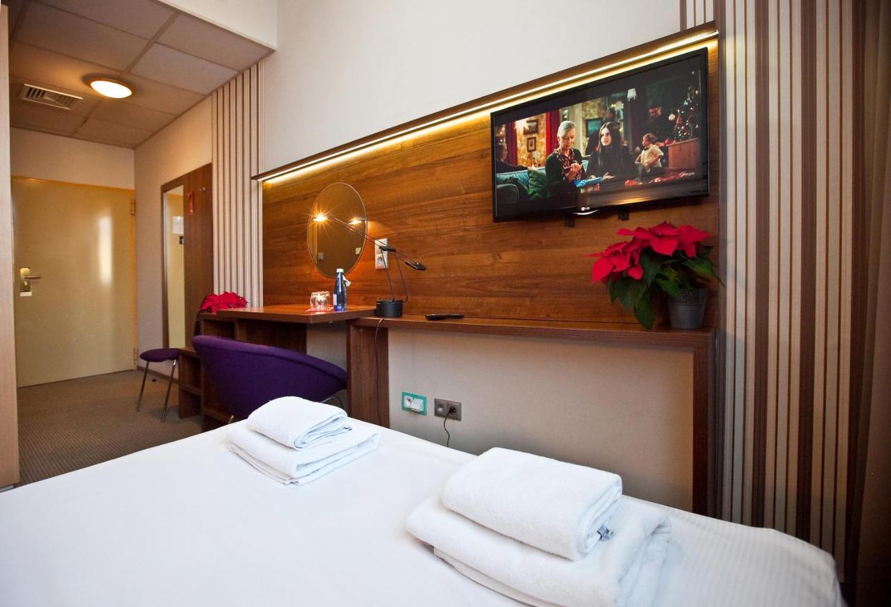 Hotel Aspel 크라쿠프 외부 사진